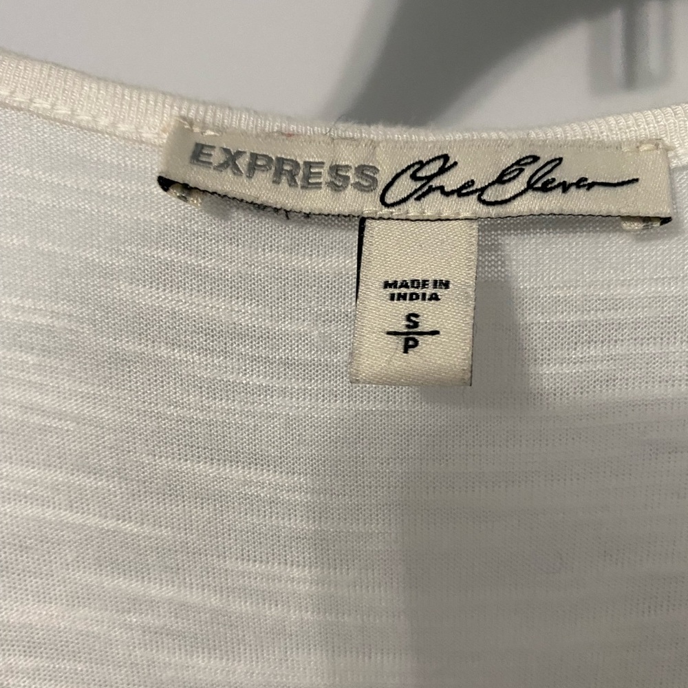 Express Elegant Shirt - Picture 4 of 5